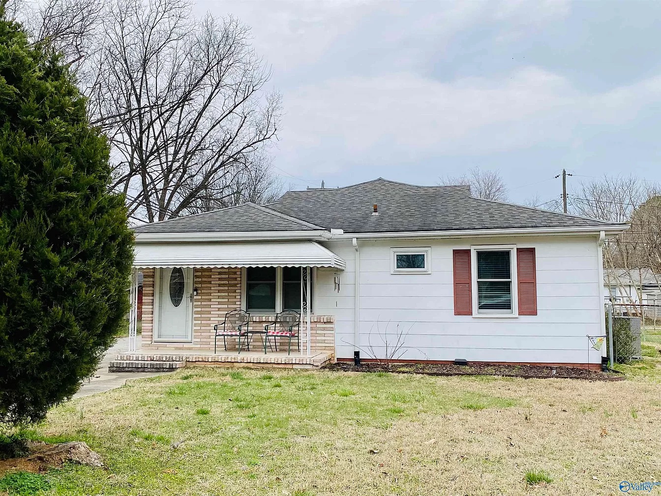 1204 19th Avenue Southeast