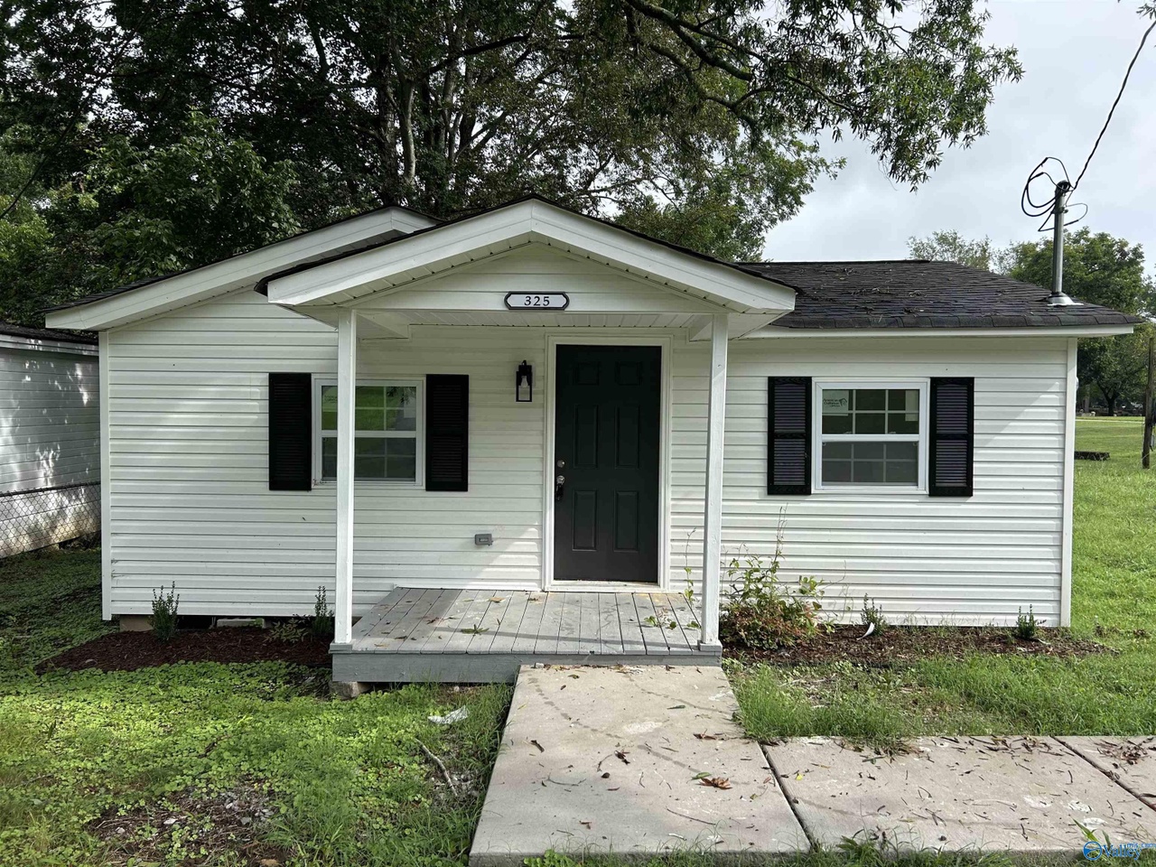 325 Sectionline Street