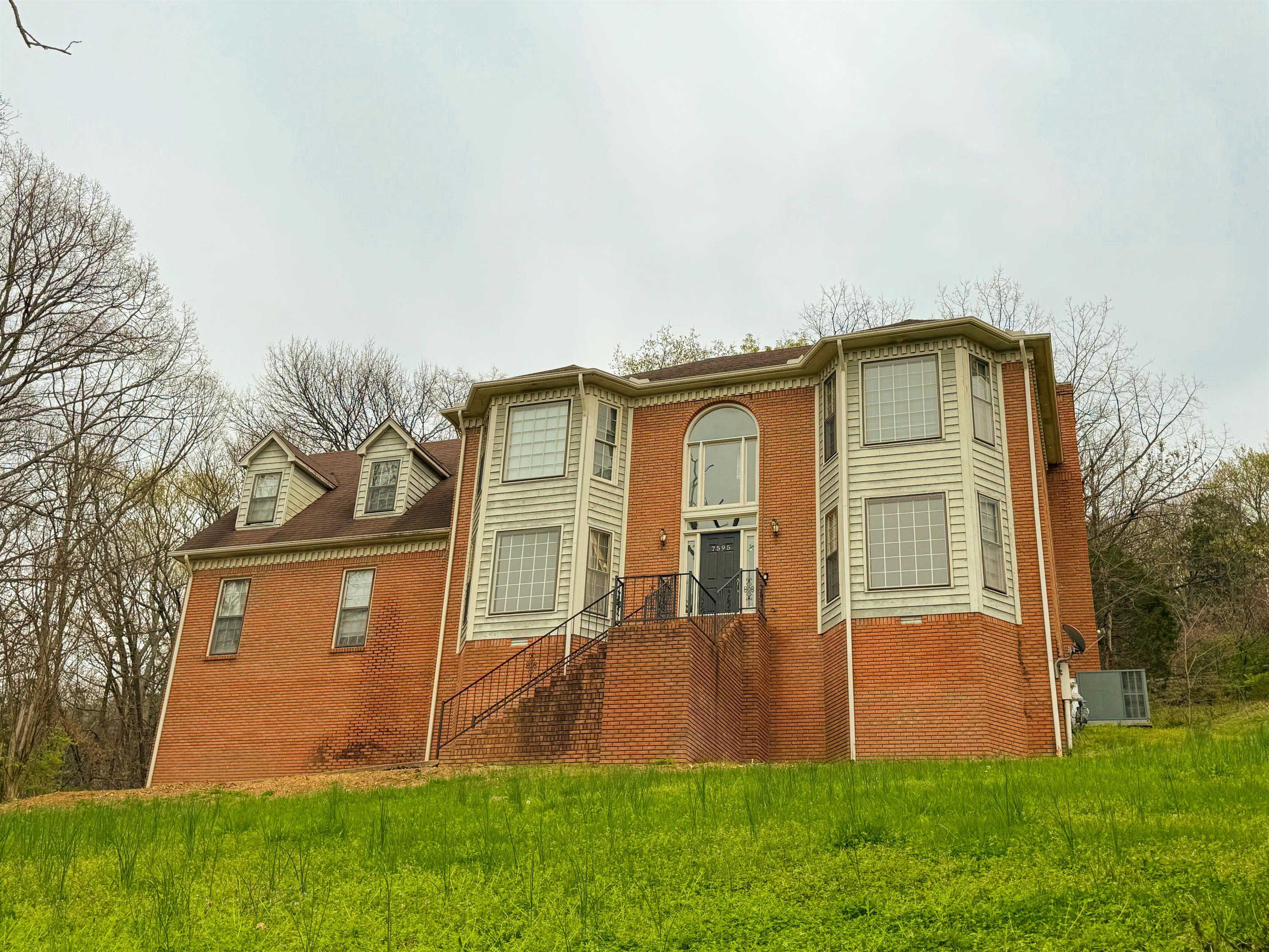 7595 Foxfire Drive Southeast